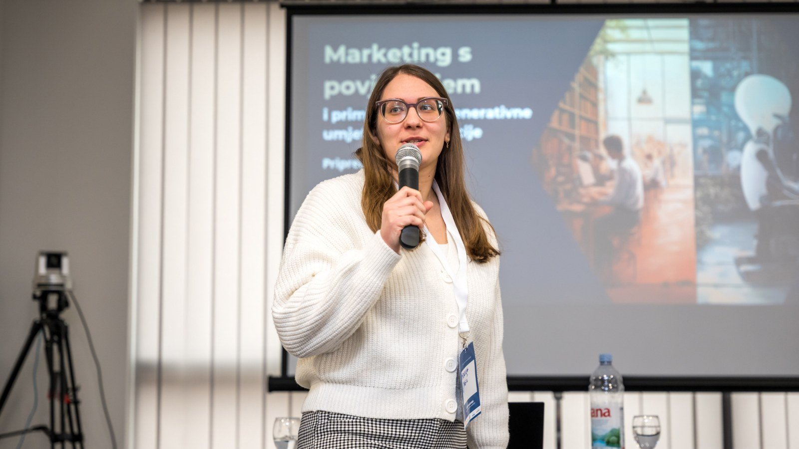 Predavanje o marketingu s povjerenjem i primjeni generativne umjetne inteligencije